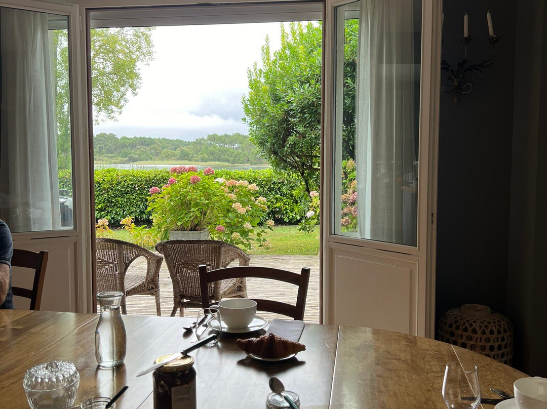 Les Eaux qui Rient主图