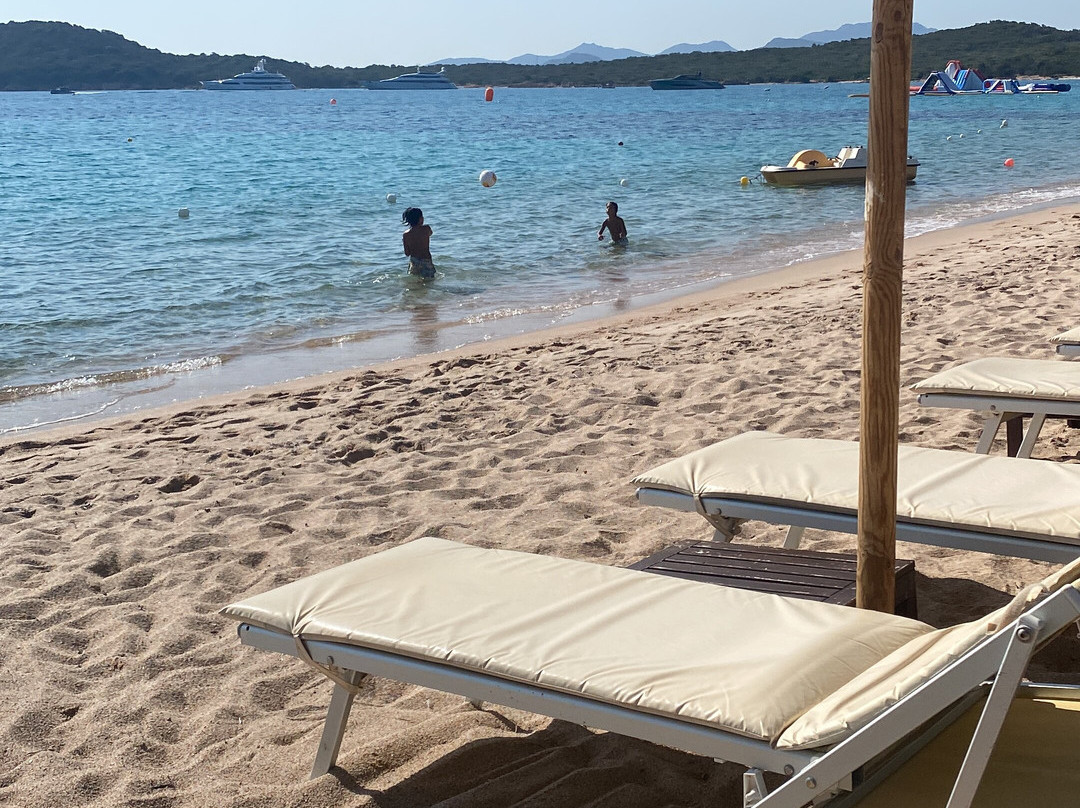 Shardana Beach Club-切尔沃港必去景点