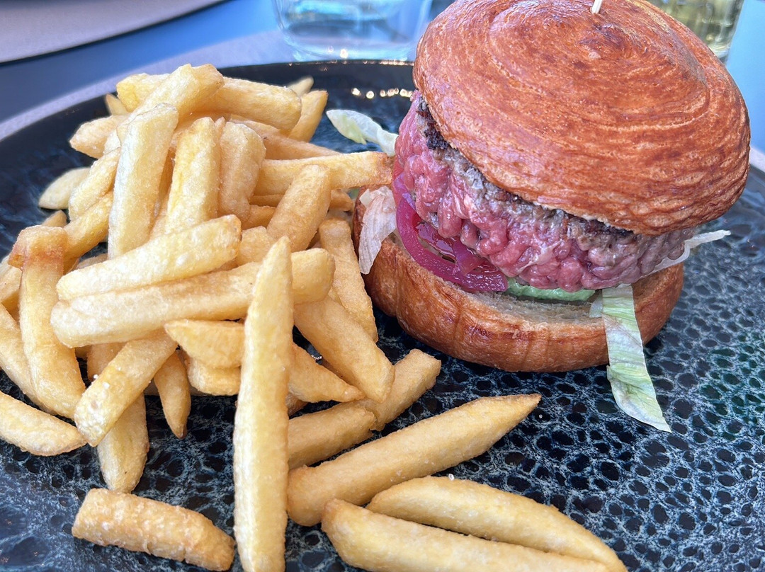 Ac Hotel Paris Le Bourget Airport主图