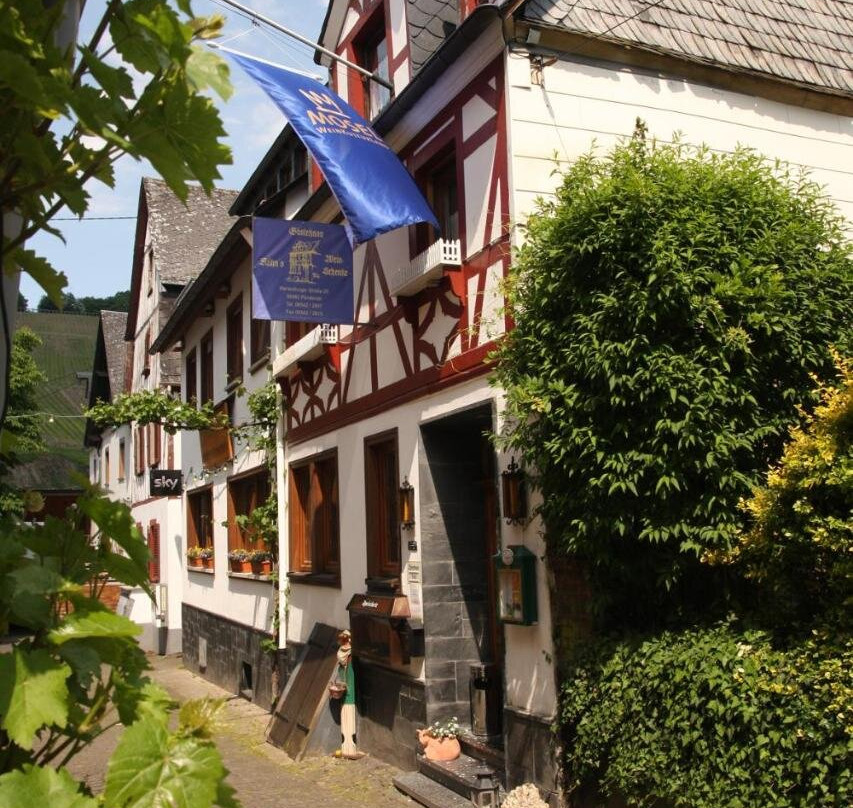 Gastehaus Kuhn's Weinschenke主图