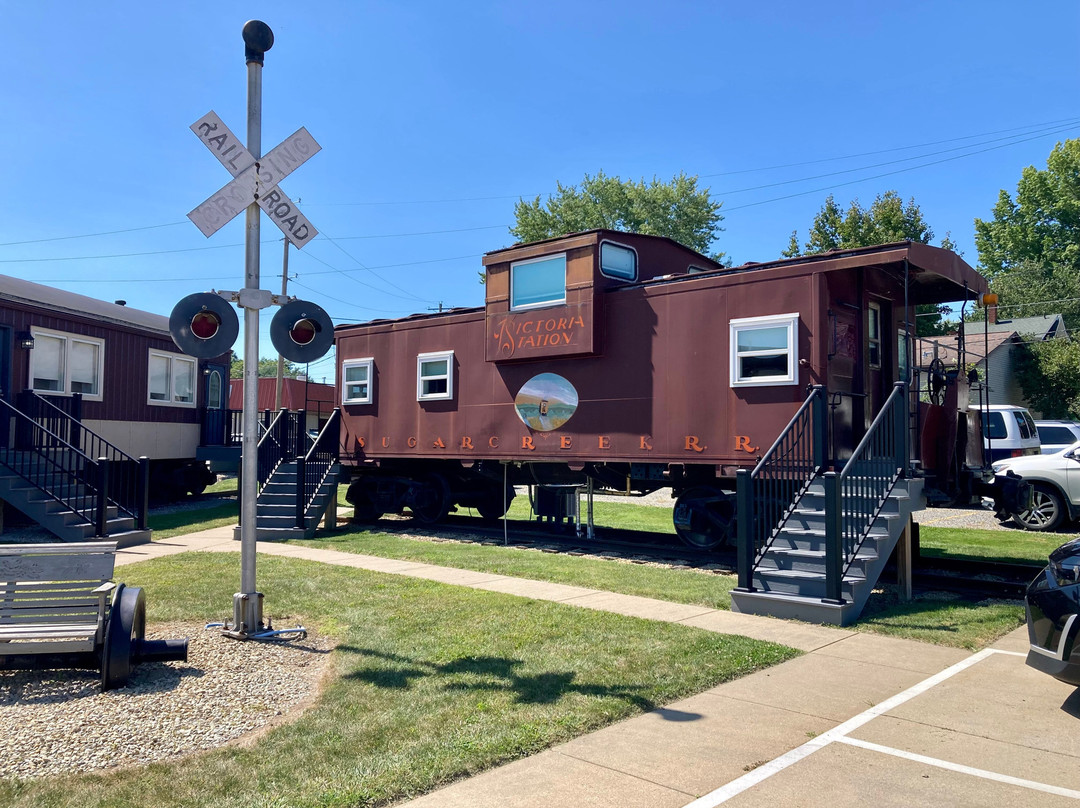 Sugarcreek Village Inn主图