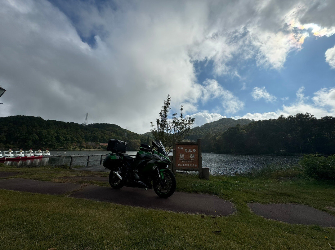 Hijiri Lake-麻绩村必去景点