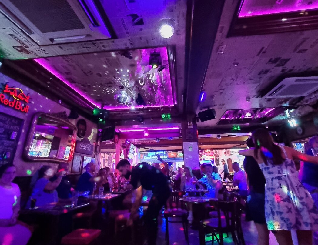 Albertu's Bar景点图片