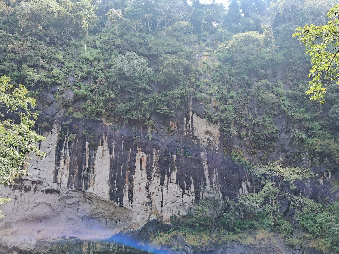 Syntheri Rock景点图片