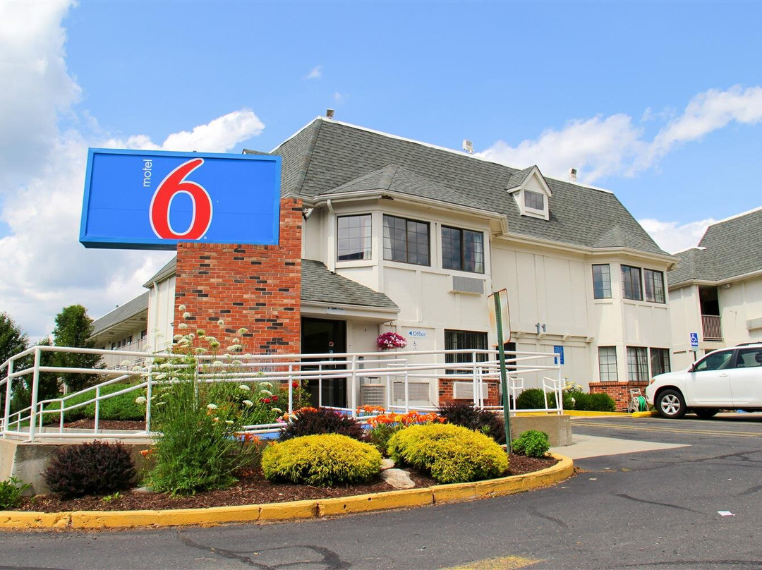 Motel 6 Hartford-Enfield