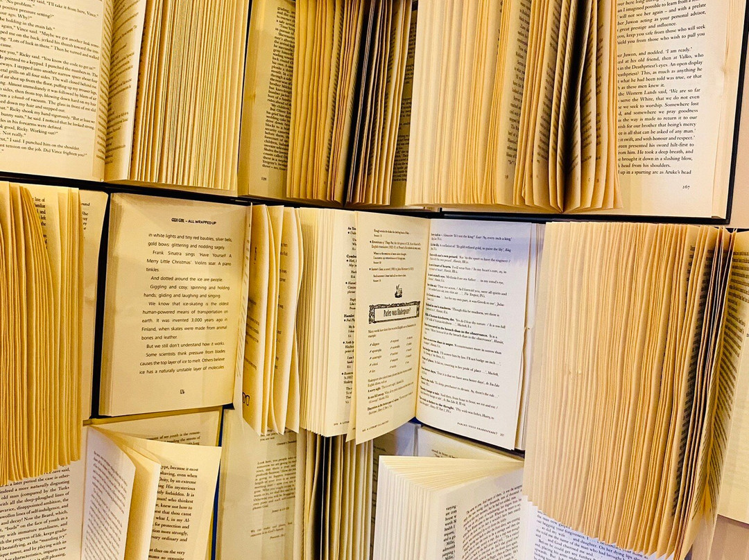 The Quirky Bird Café