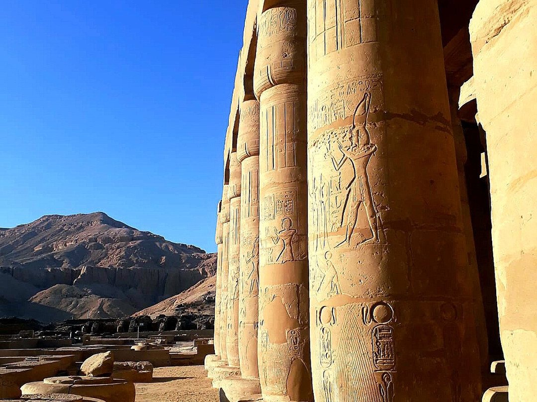 Ramesseum (Mortuary Temple of Ramses II)-卢克索必去景点