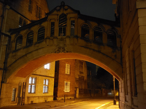 Bill Spectre's Oxford Ghost Trail-牛津必去景点