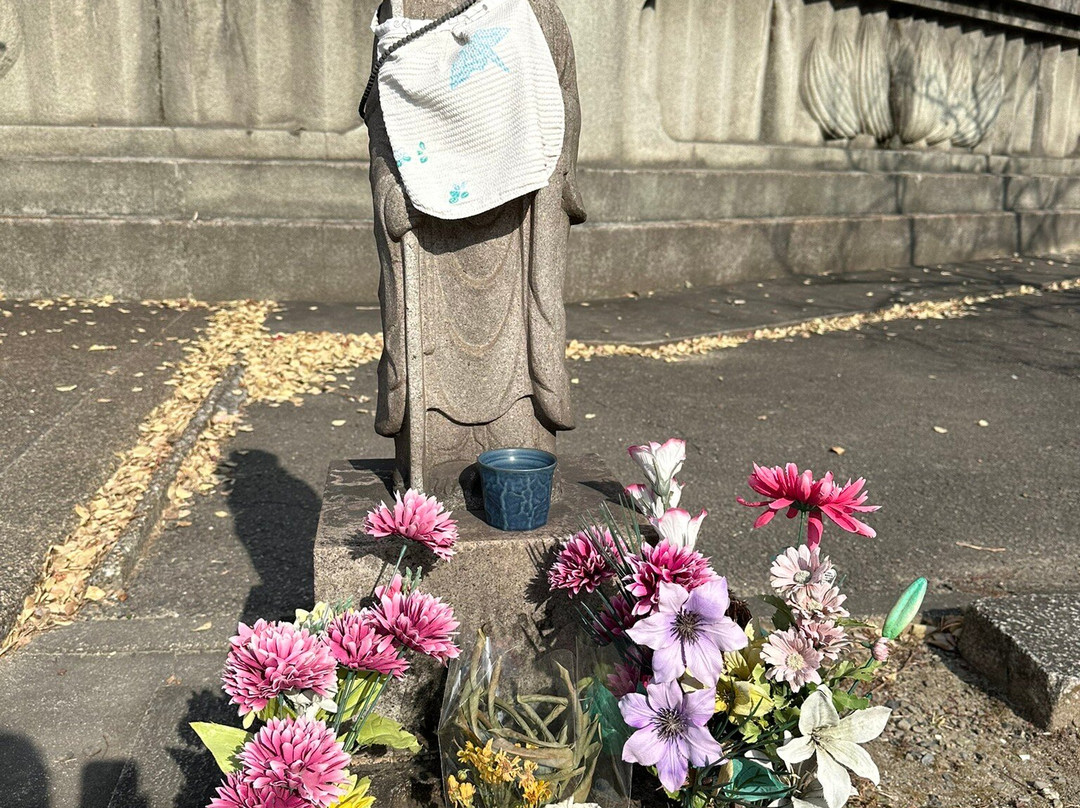 Daibutsu in Shurakuen景点图片