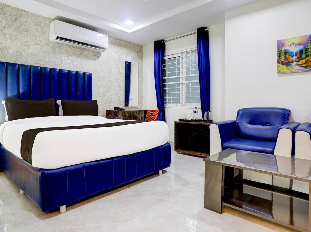 Super Townhouse Khammam