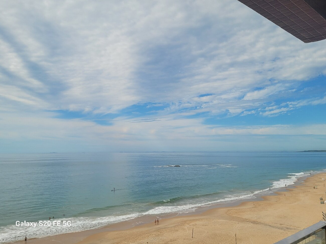 Praia dos Cavaleiros景点图片