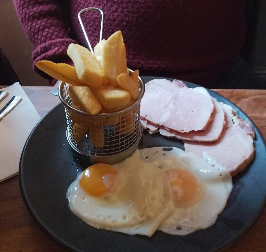 The Lion Hotel主图