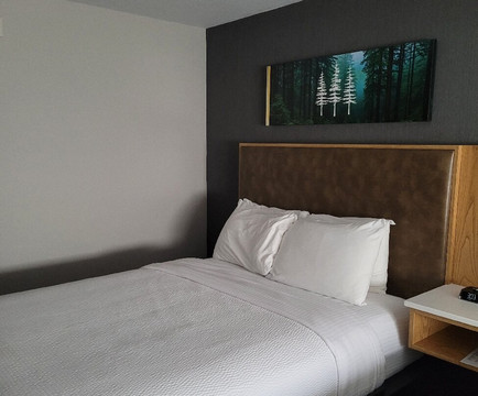 Holiday Inn Express & Suites Canyonville