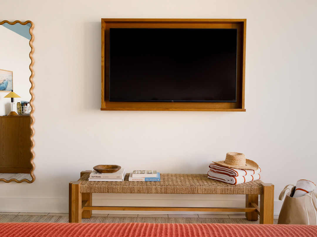 偷渡船海滩渡假村主图