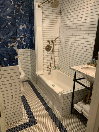 洛杉矶市中心菲格罗亚酒店主图