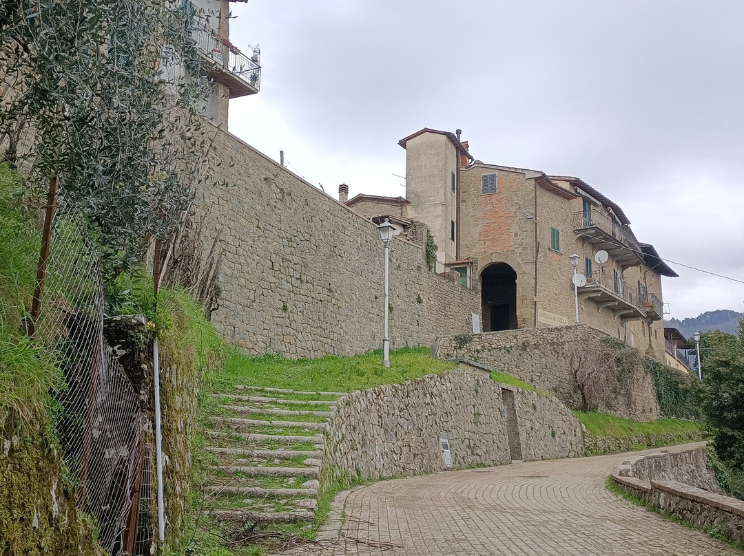 Borgo Di Cozzile-Massa e Cozzile必去景点
