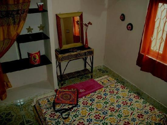 Full Moon Guesthouse主图