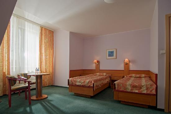 Hotel Tango主图