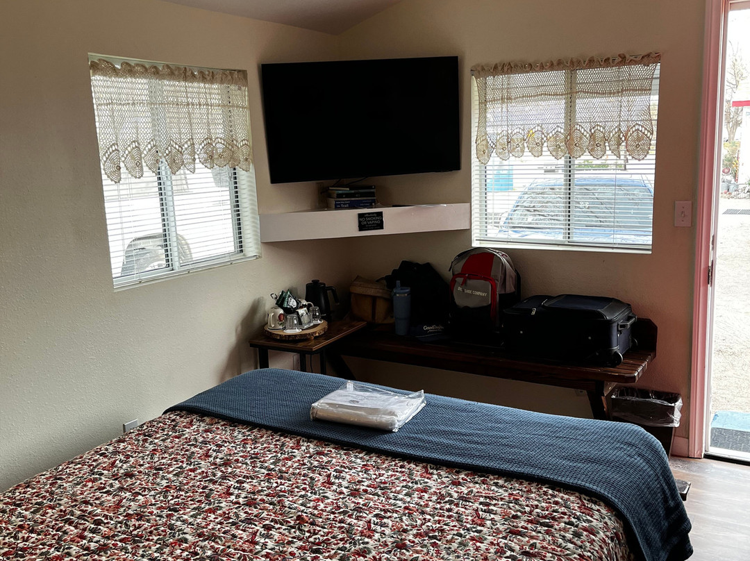 Mt. Williamson Motel and Base Camp主图