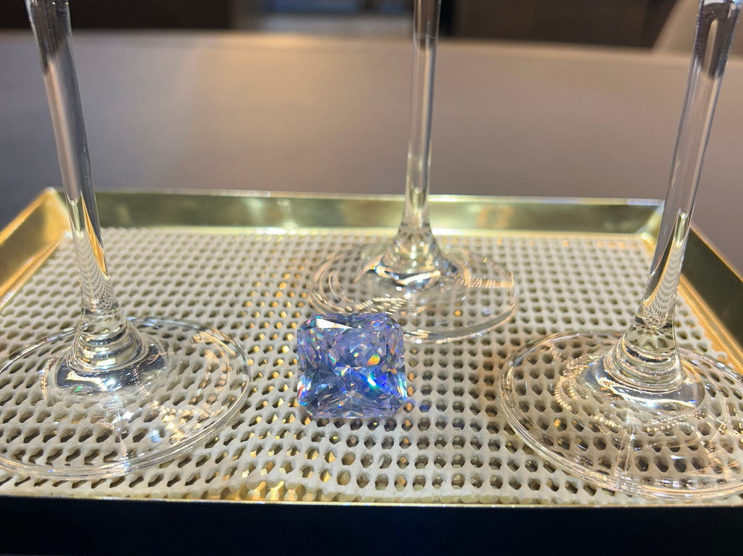 Shimansky Jewellers Rockwell-Green Point必去景点