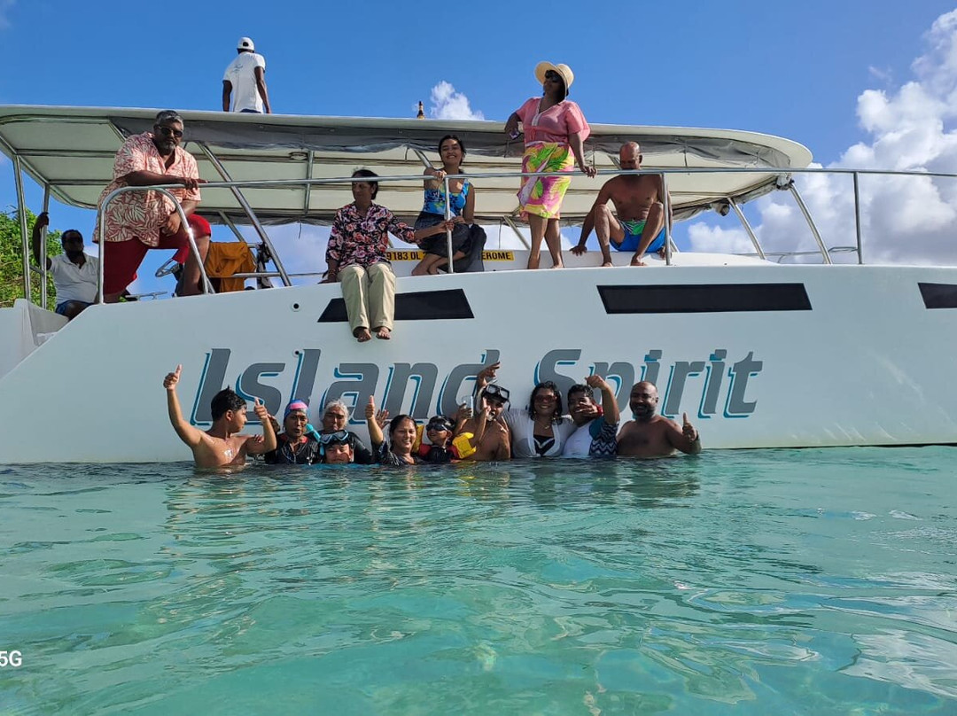 Philao Boat Cruise-Pointe d'Esny必去景点