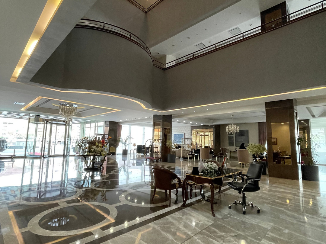 Laleh Park Hotel主图