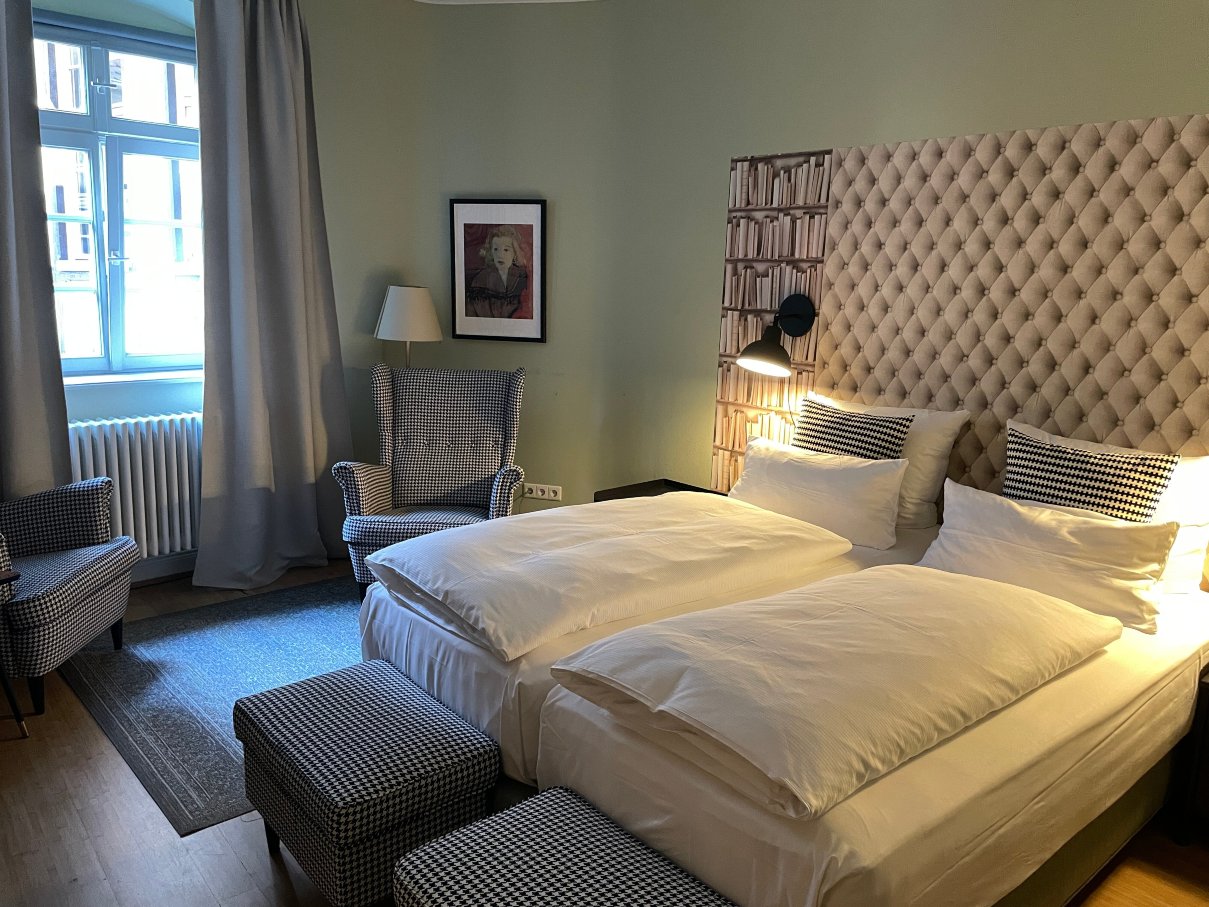 阿尔滕布吕克酒店-客卧