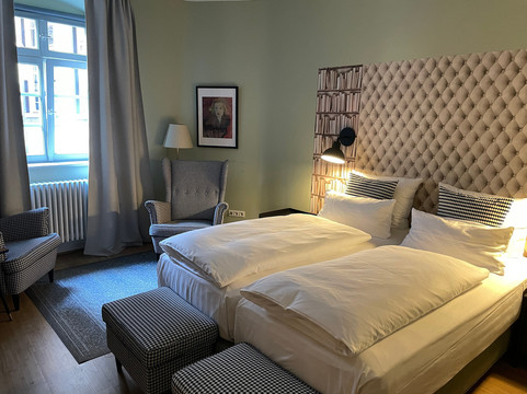 阿尔滕布吕克酒店主图