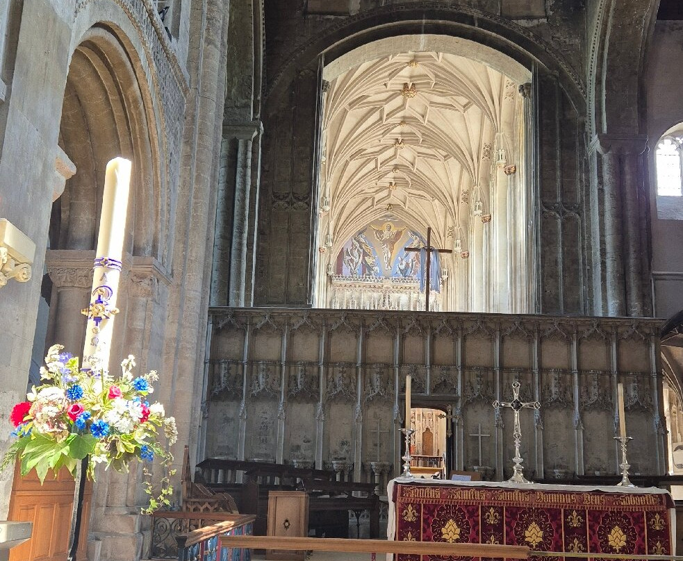 Christchurch Priory-基督城必去景点