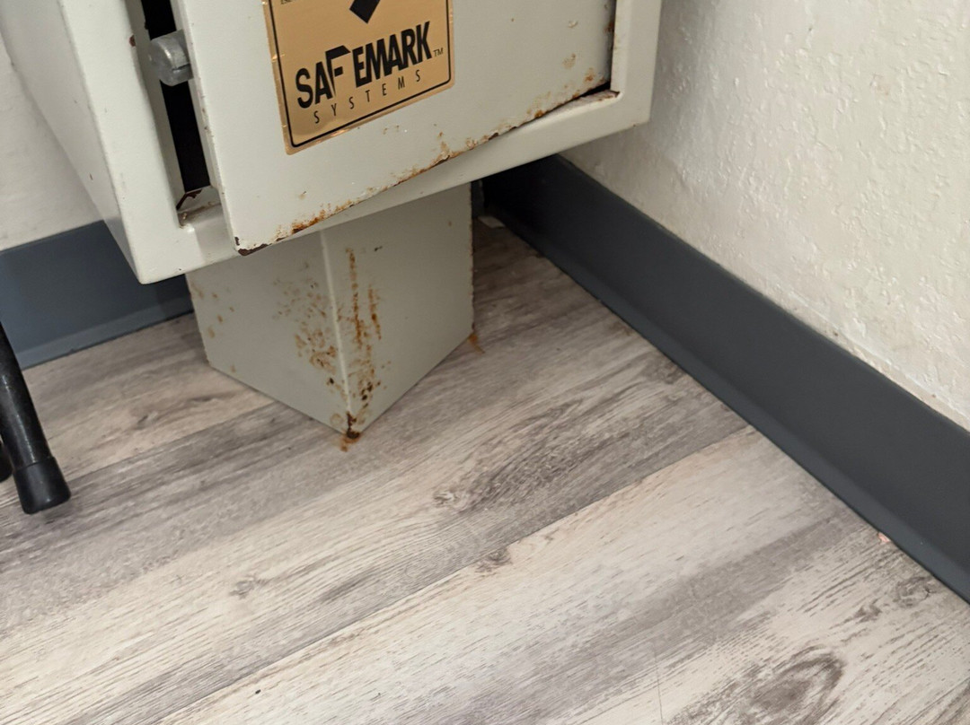 Super 8 by Wyndham Independence Kansas City主图