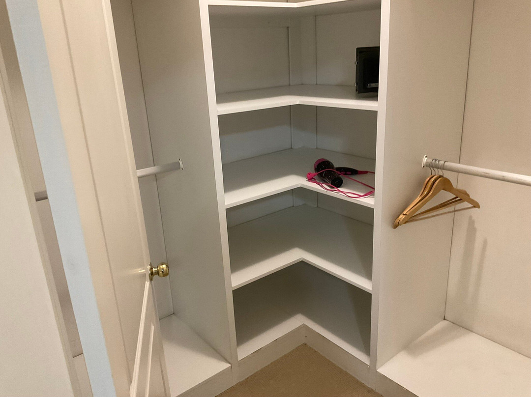 Fly me to the Moon Guest House主图