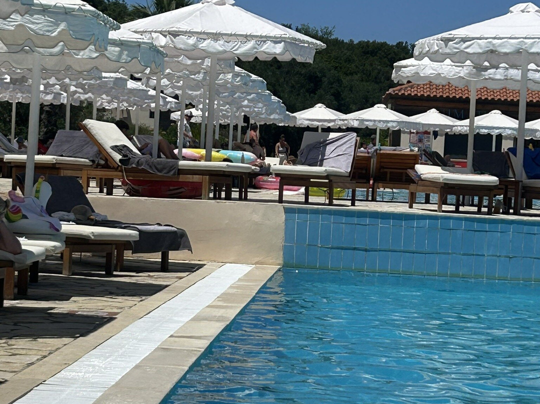 Roda Beach景点图片