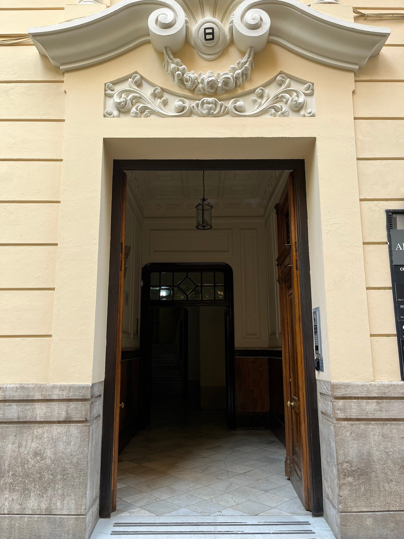 阿利坎特旅馆-官方