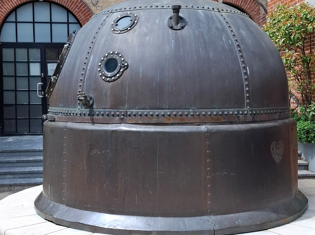 Old Brewing Vessel-Athelhampton必去景点