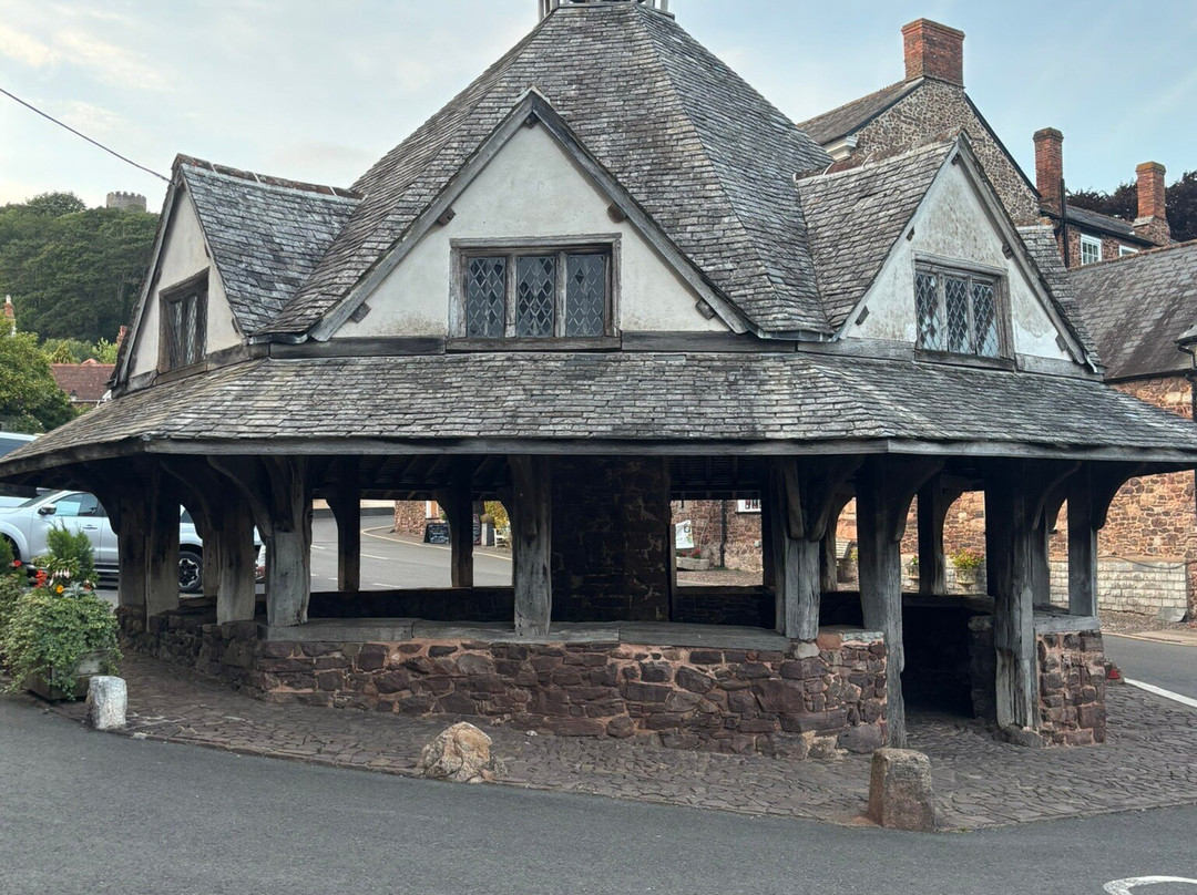 Exmoor House主图