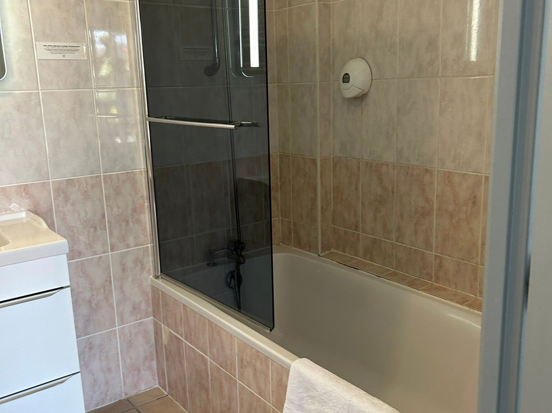 Logis Hôtel l'Oliveraie主图