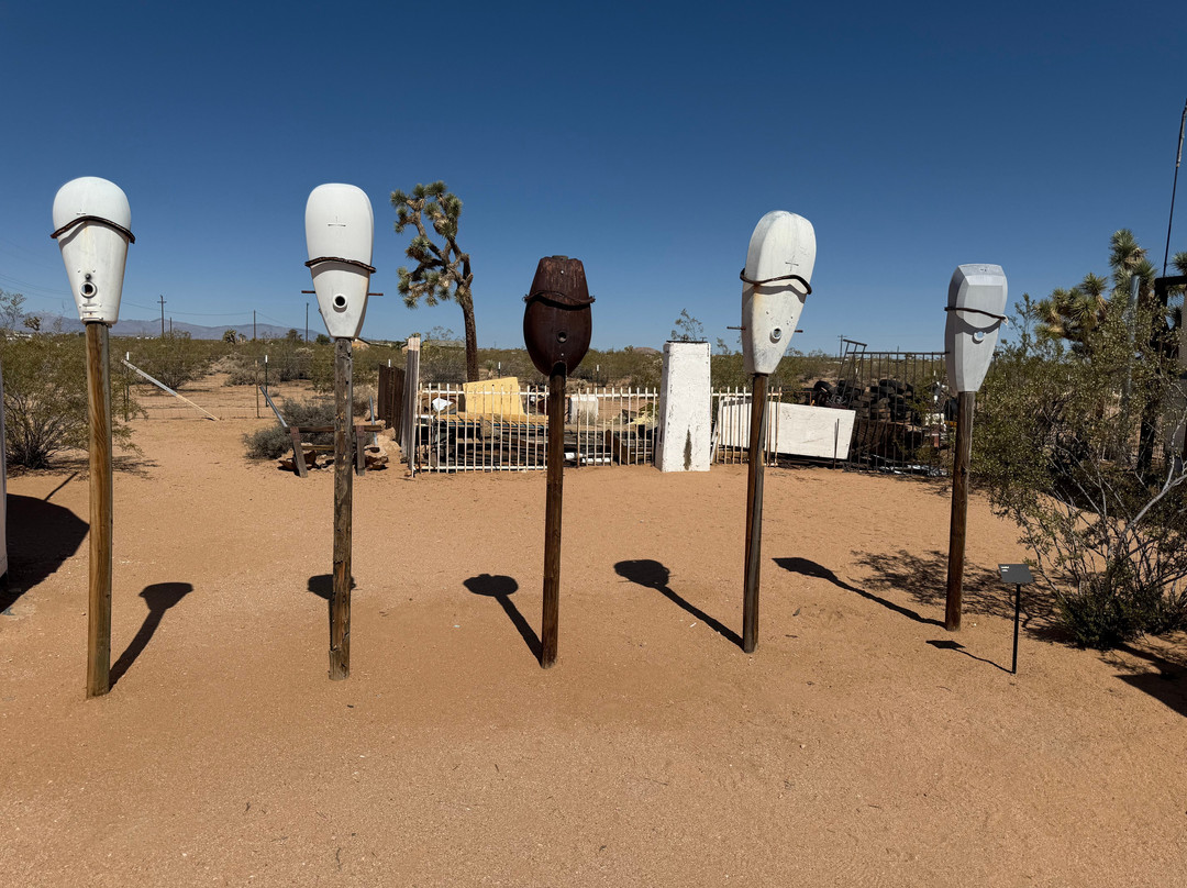 Noah Purifoy Desert Art Museum-约书亚树必去景点