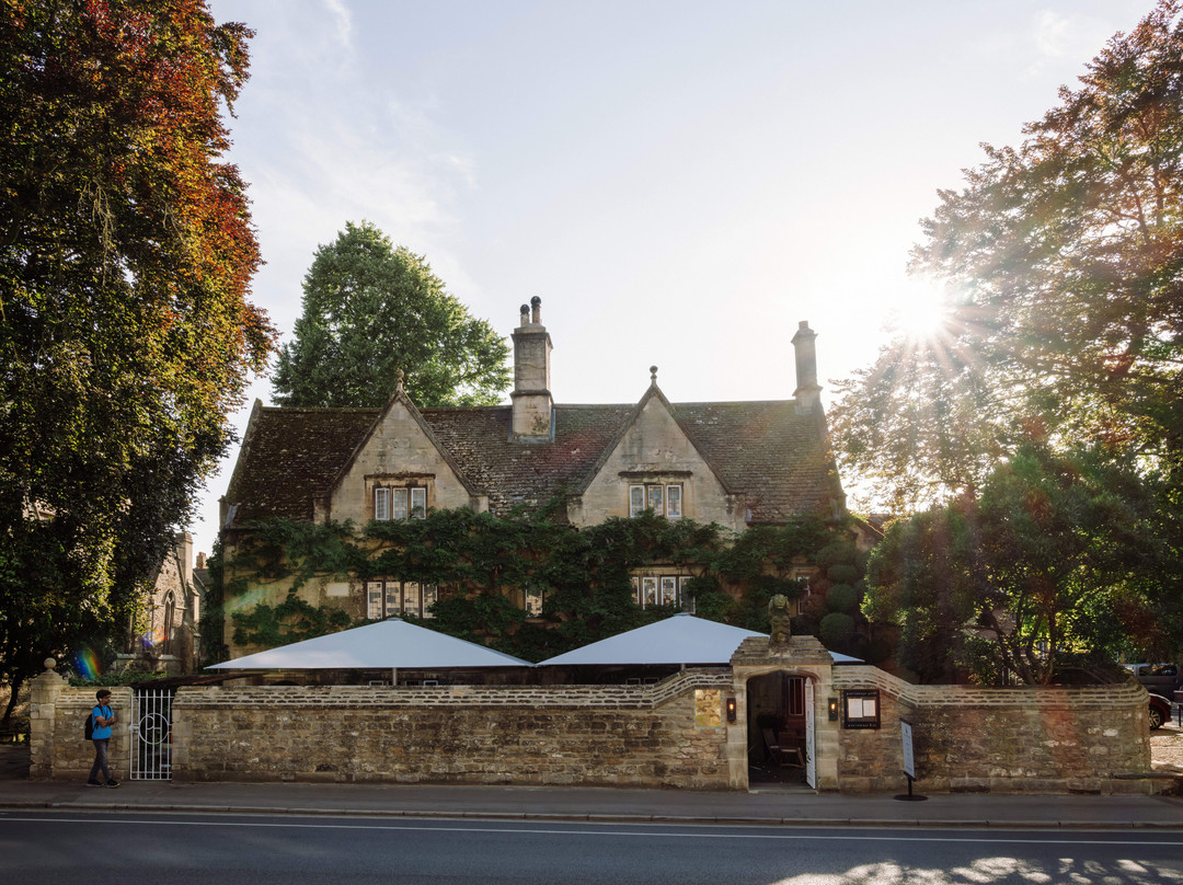 老牧师住宅酒店主图