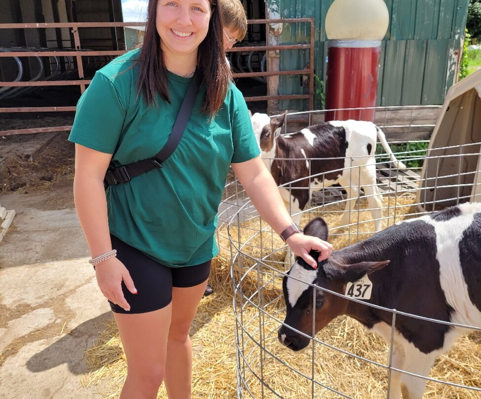 Cook's Farm Dairy-Ortonville必去景点