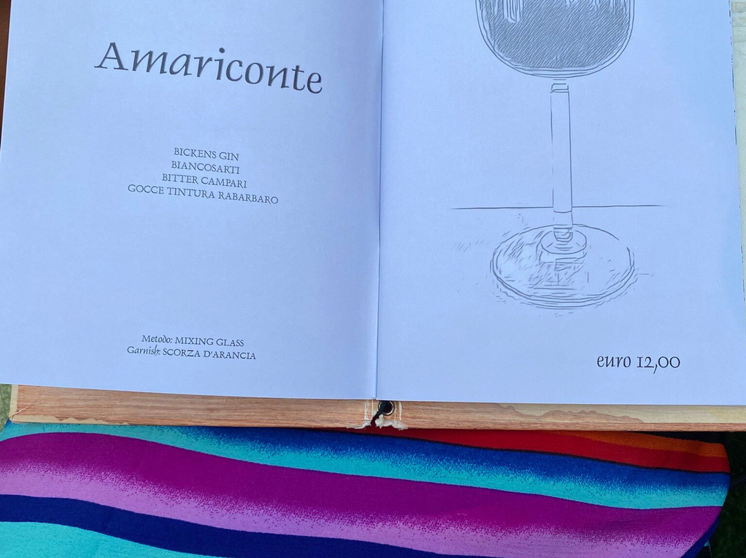 The Duke Cocktail Lounge Bar-拉马达莱娜必去景点