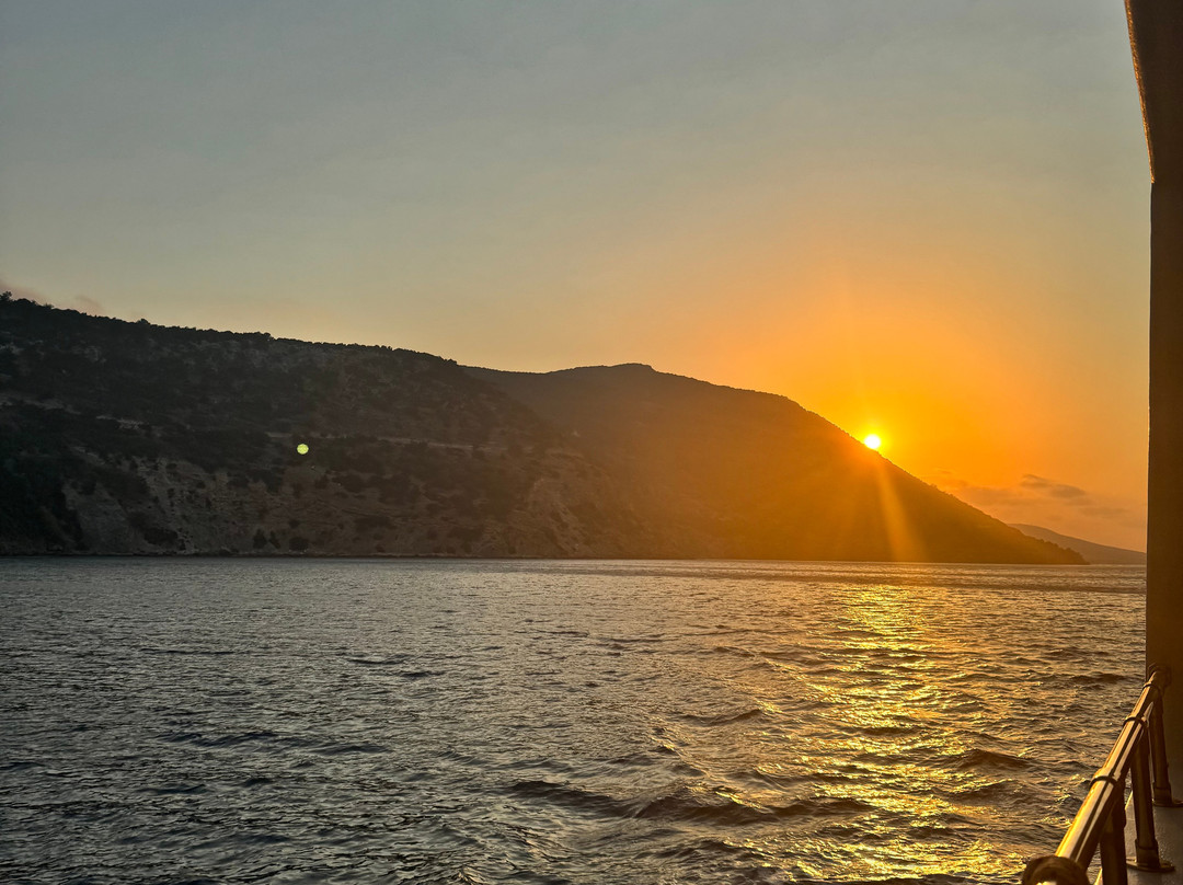 Alkion Glass Bottom Boat-Latchi必去景点