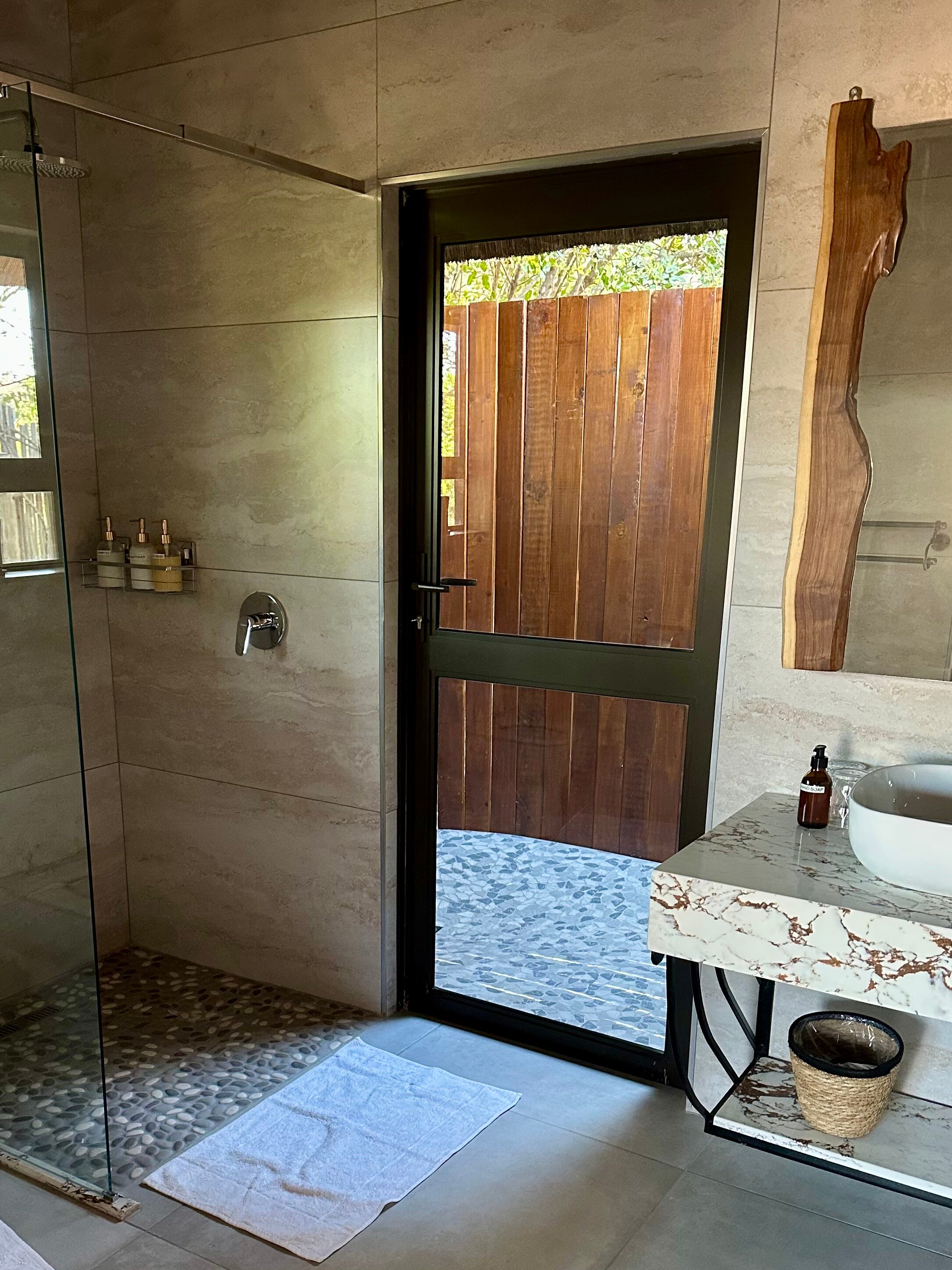 Masodini Private Game Lodge-客卧