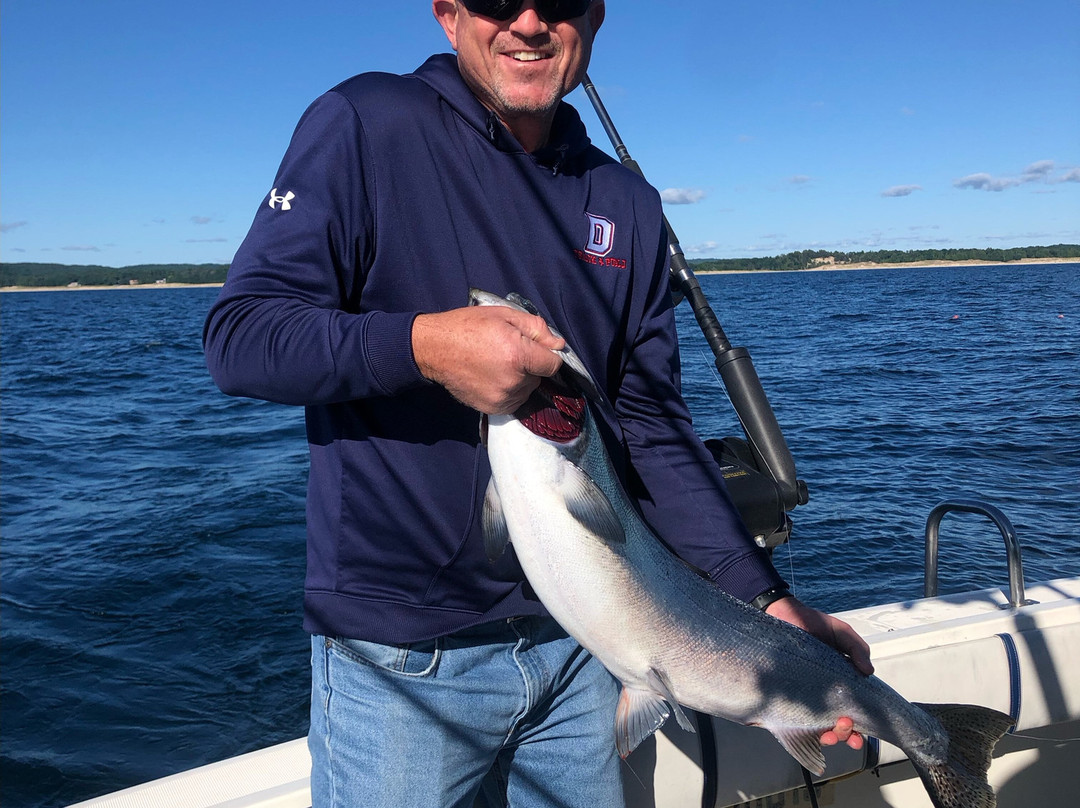 Tiny Bubbles Sport Fishing Charters-Frankfort必去景点