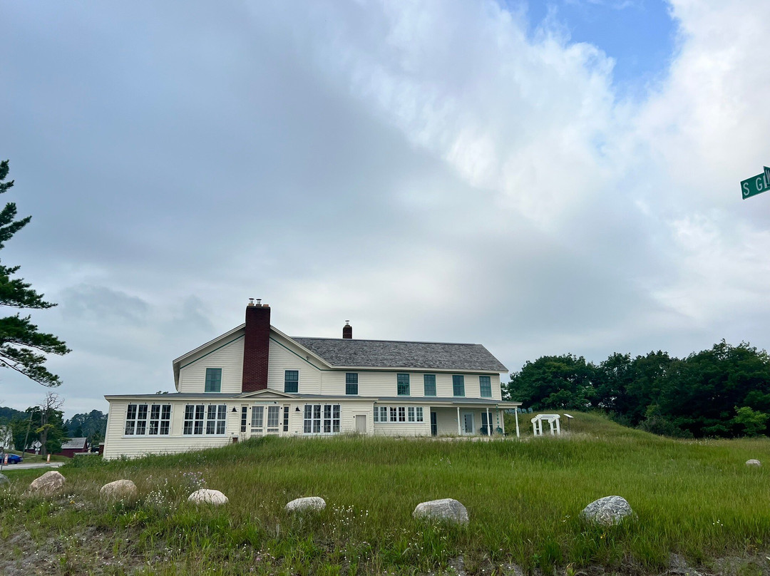 Sleeping Bear Inn