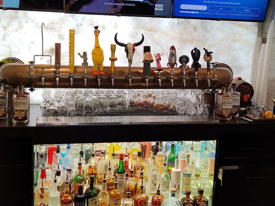 Strip's Chicken & Brewing