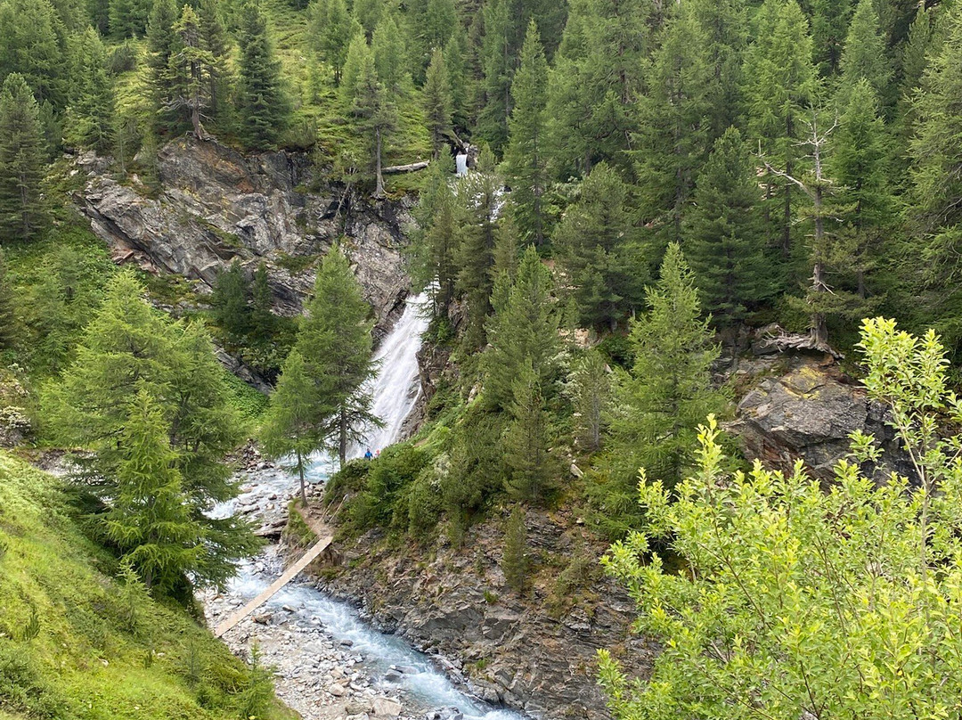 Cascata della Val Nera-利维尼奥必去景点