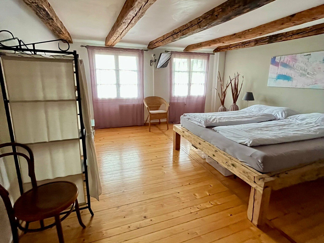 Bett am Weiher主图