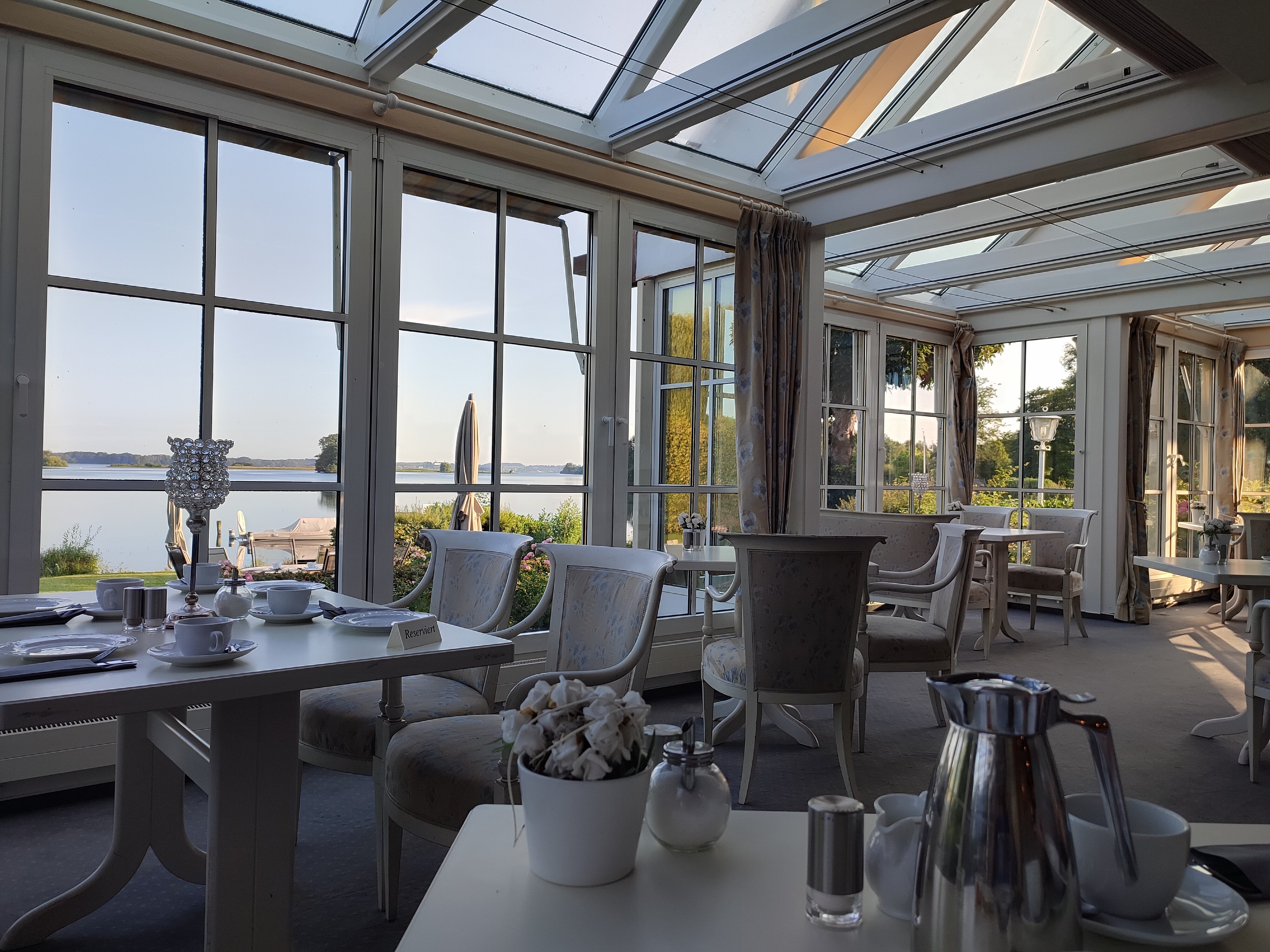 Strauers Hotel Am See-官方