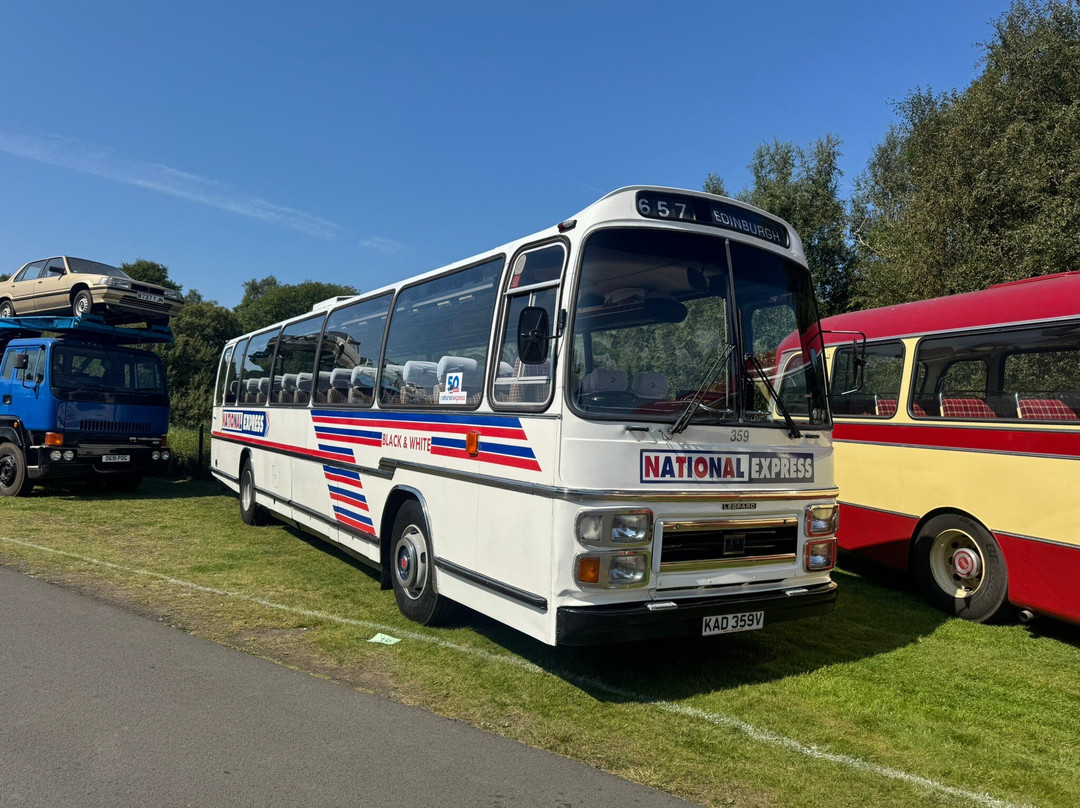Scottish Vintage Bus Museum-丹弗姆林必去景点