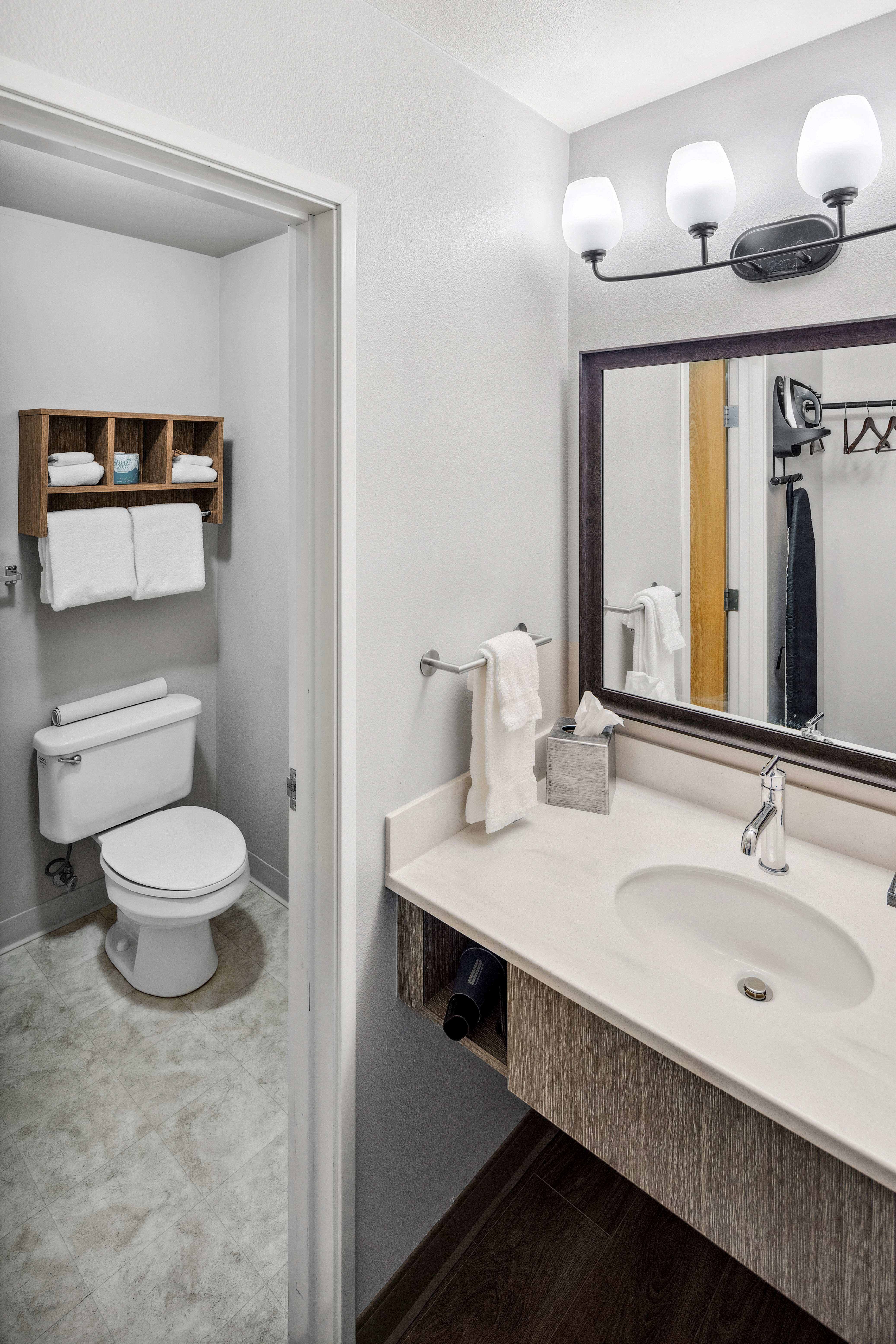 格兰德迪纳利小屋酒店-浴室